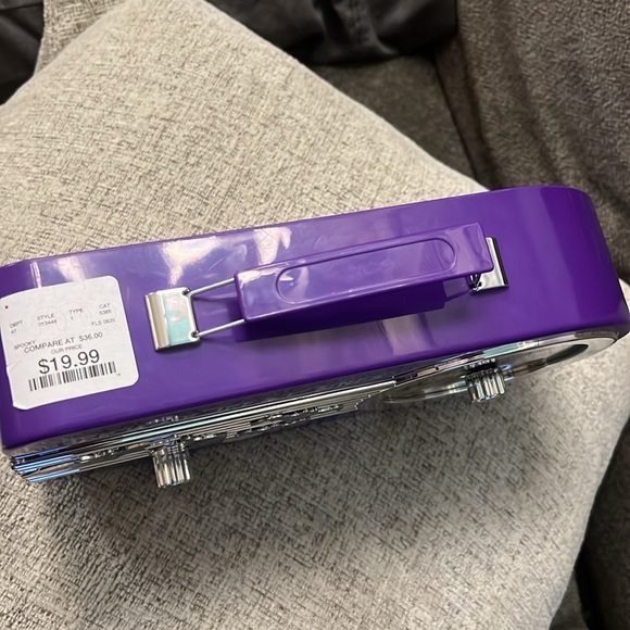 Mr Halloween vintage inspired radio   Super cute. Works perfectly. New with tag - Picture 5 of 6